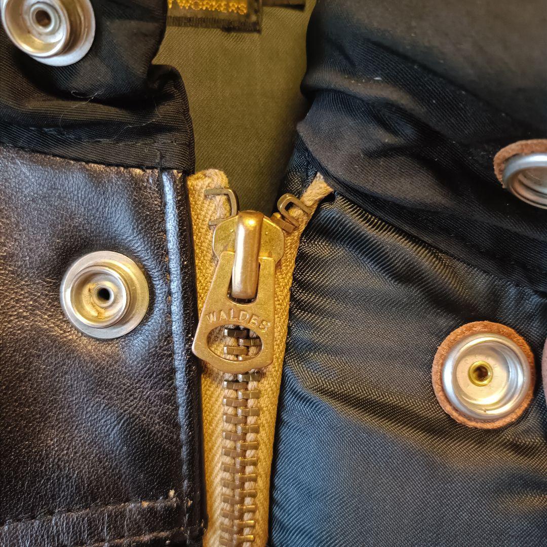 Cootie Productions ブラックダウンベスト M