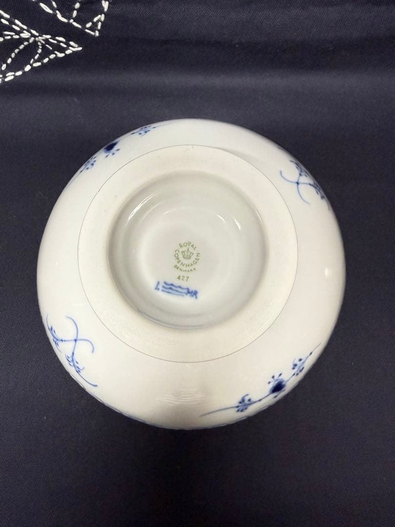 ロイヤルコペンハーゲンブルーフルーテッド ハーフレース 足つき コンポート