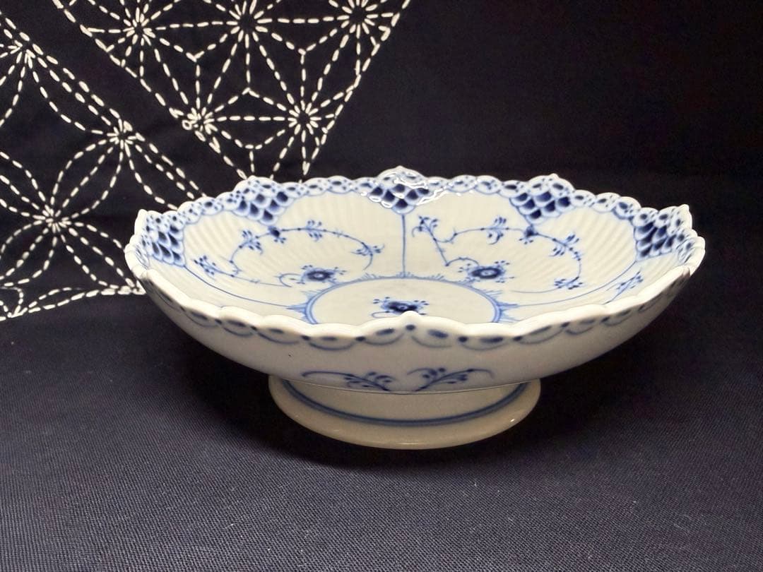 ロイヤルコペンハーゲンブルーフルーテッド ハーフレース 足つき コンポート