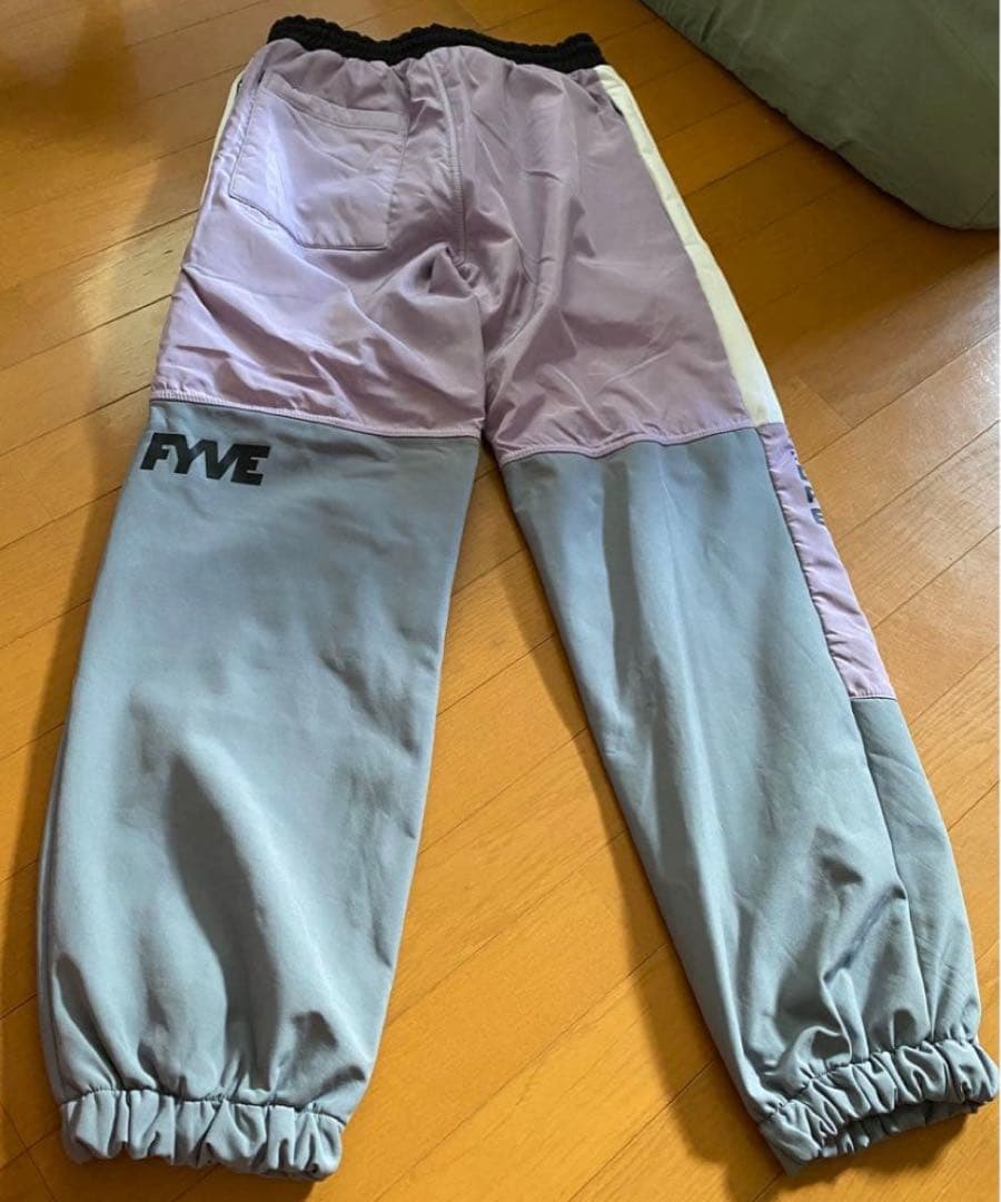 FYVE ファイブスノーボードウェア Mサイズ ユニセックス　男女兼用