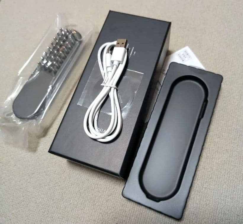 【新品未使用】SALONIA EMSリフトブラシ