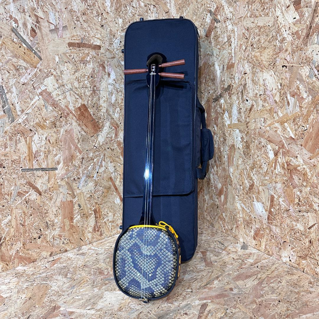 【美品】沖縄三線 ソフトケース付き 弦楽器 和楽器