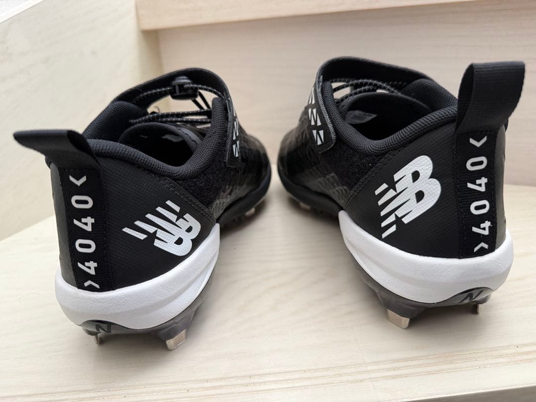 【未使用】New Balance Fuel Cell 4040 v8野球スパイク