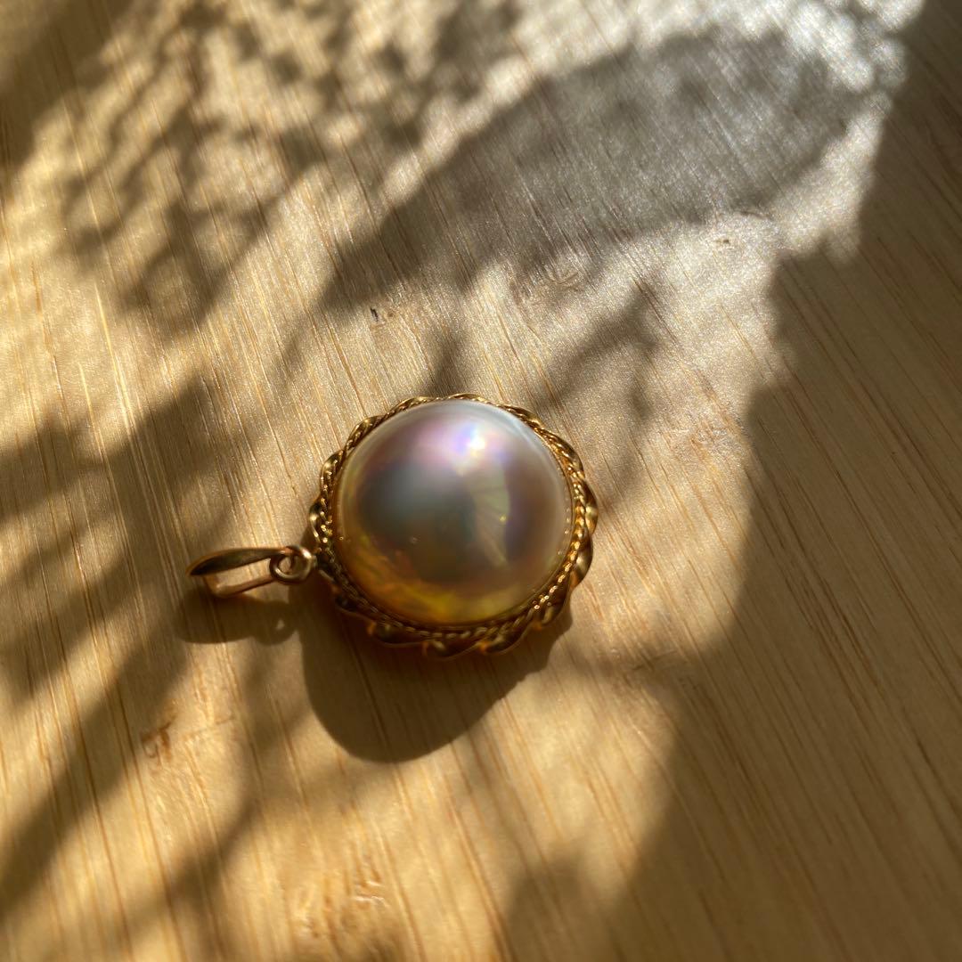 虹色マベパールのペンダントトップ❤️18Ｋ