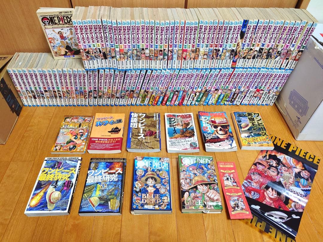 ONE PIECE110巻まで＋関連本10冊＋Bookカバー2個、シール付き