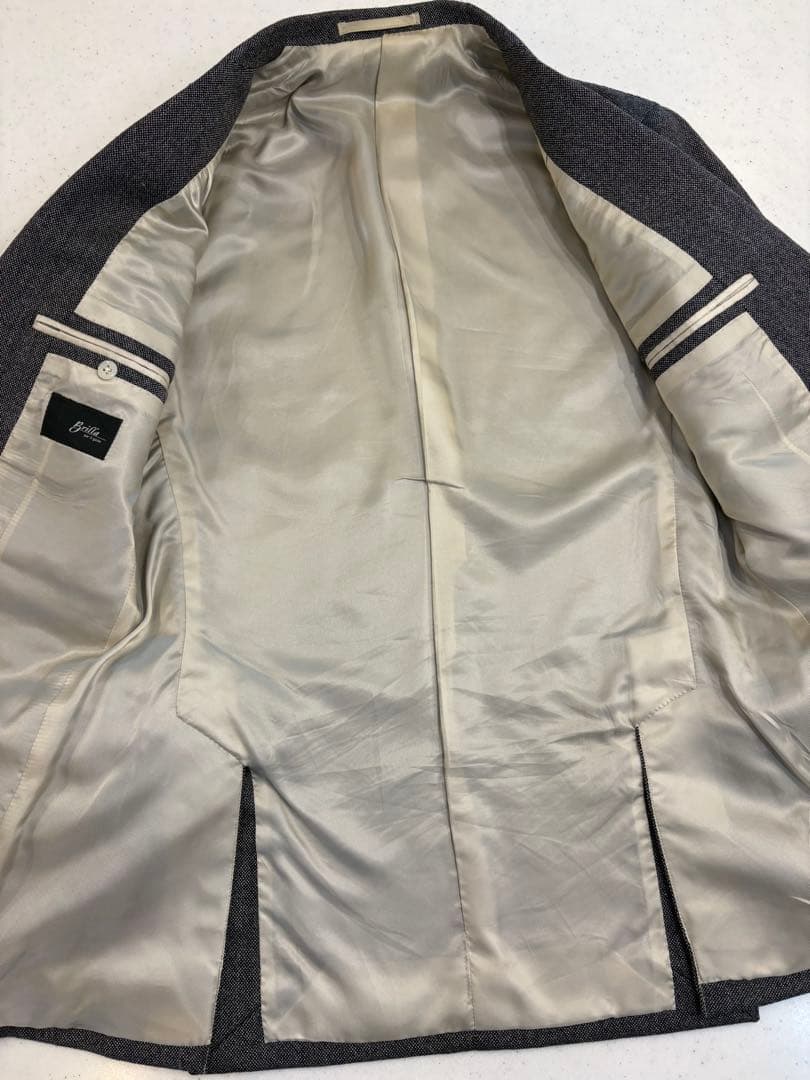 Brilla per il gustoウール100% グレースーツ