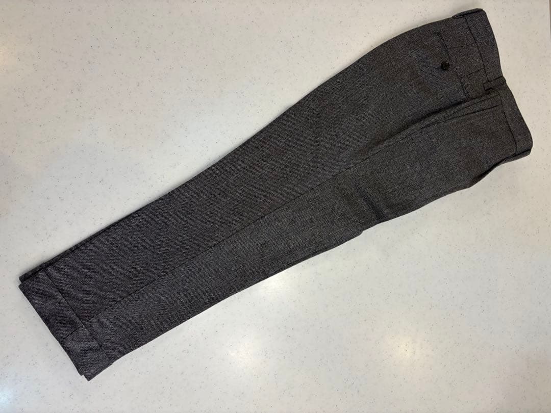 Brilla per il gustoウール100% グレースーツ