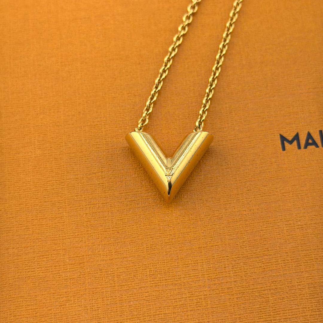 【極美品】ルイヴィトン ネックレス コリエ エセンシャルV ゴールド