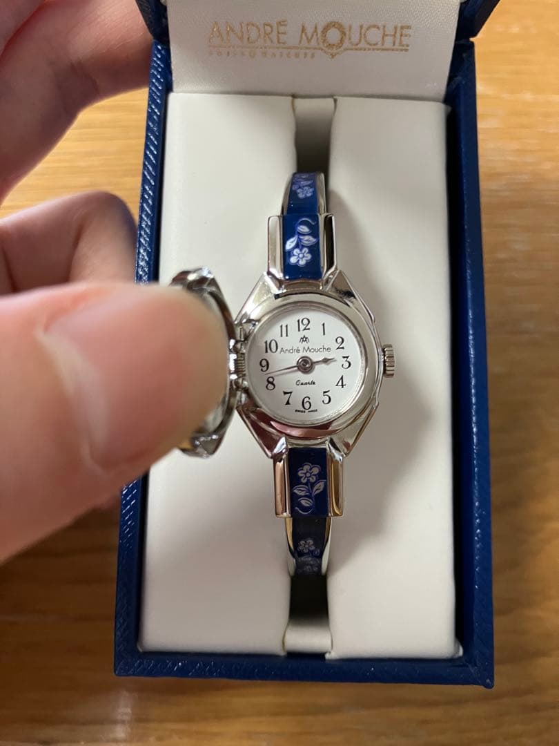 新品未使用☆ANDRE MOUCHE アンドレムッシュ スイス製 腕時計