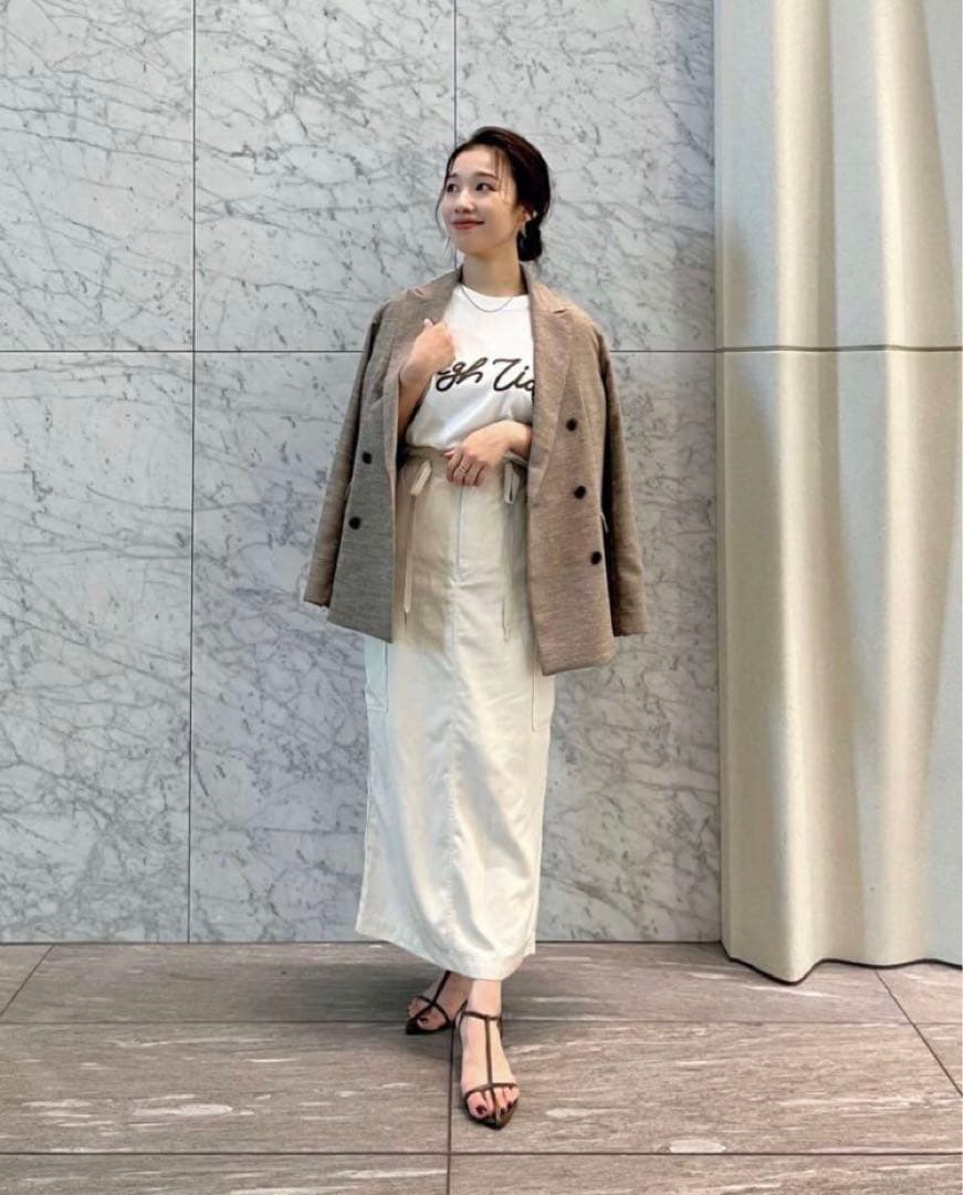 新品タグ付き⭐️ストラ⭐️大人百花掲載ユンナ着⭐️速乾セミピークドラペルジャケット