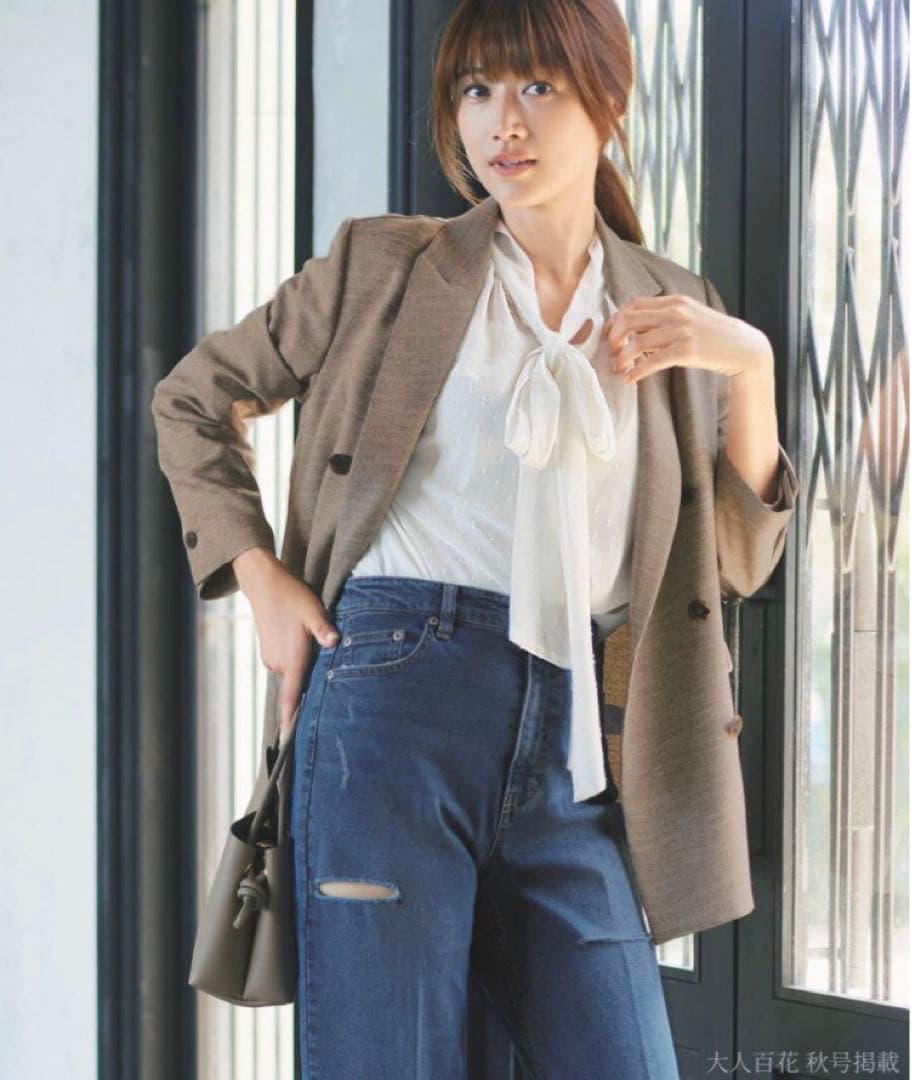 新品タグ付き⭐️ストラ⭐️大人百花掲載ユンナ着⭐️速乾セミピークドラペルジャケット