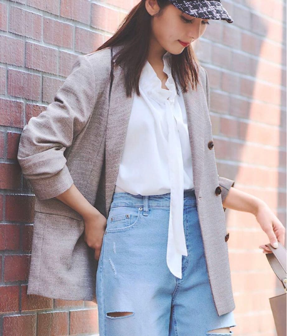 新品タグ付き⭐️ストラ⭐️大人百花掲載ユンナ着⭐️速乾セミピークドラペルジャケット