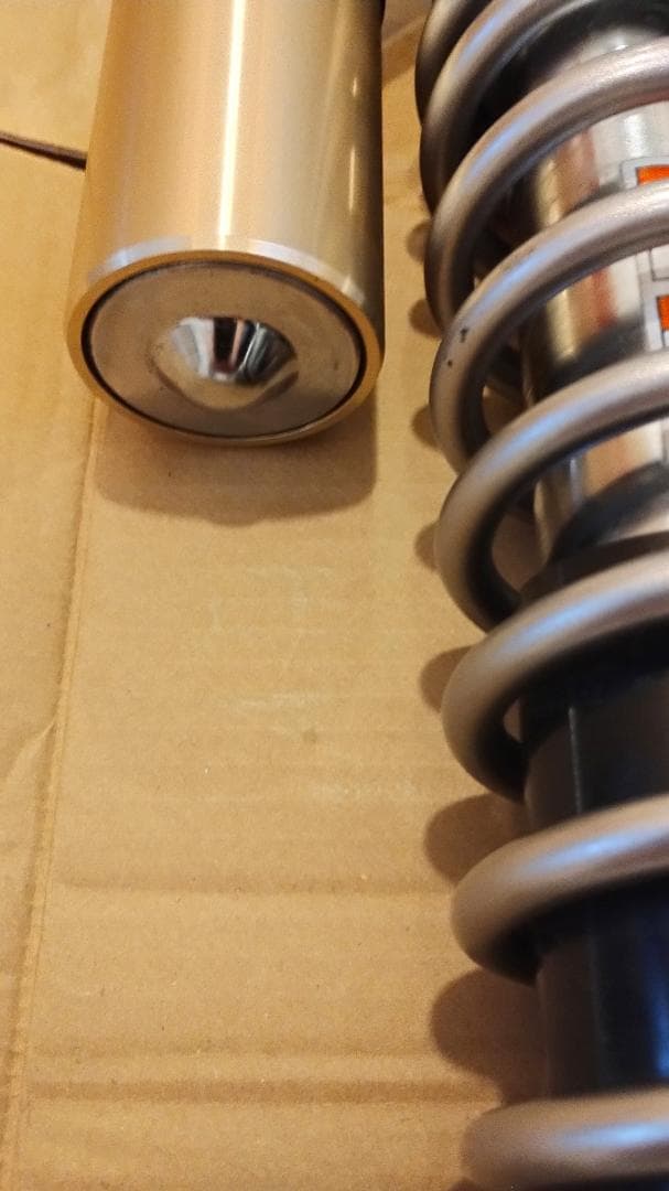 カワサキZRX1200DAEG　純正KYB リアサスペンション 2本セット