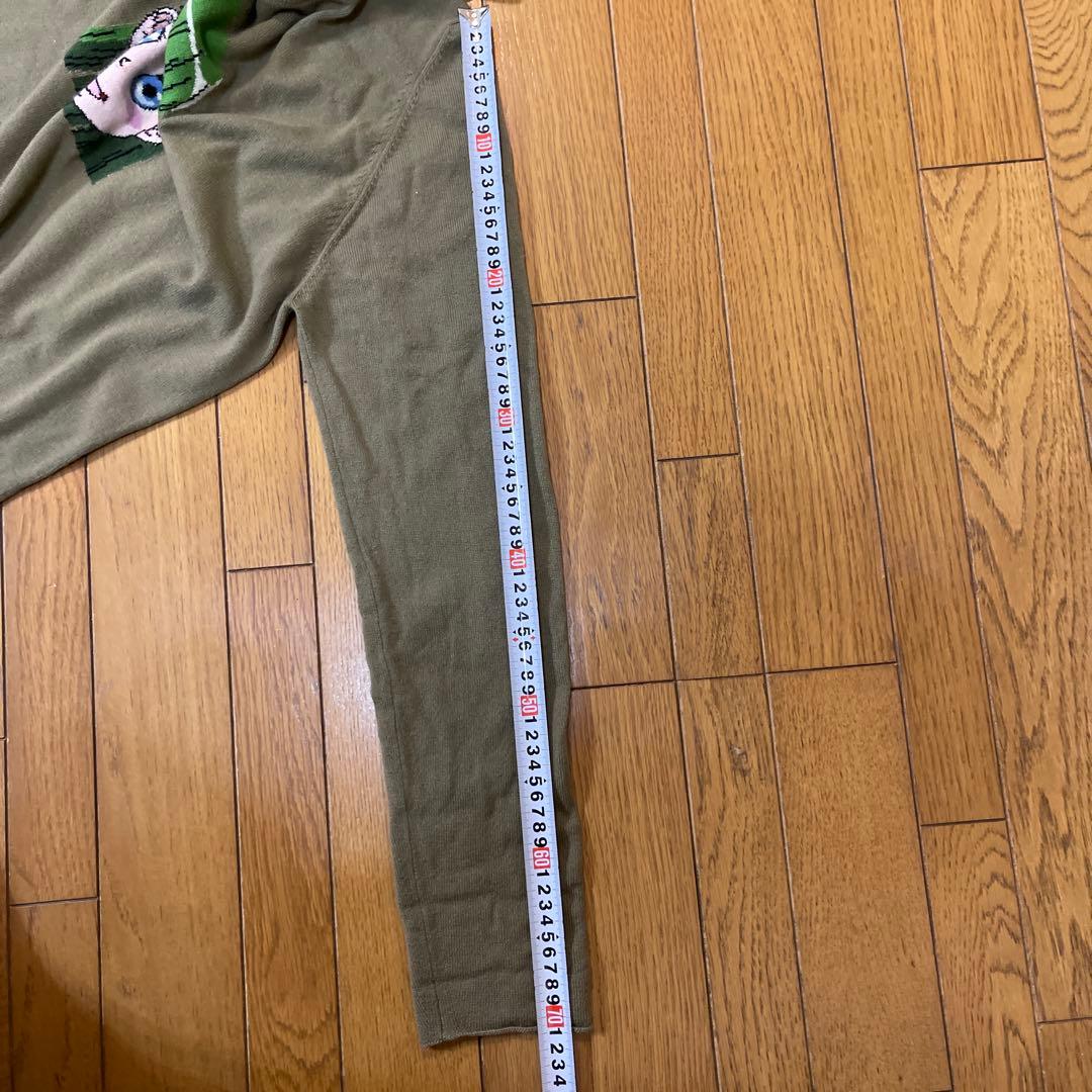 ルシアンペラフィネオリーブ色 長袖カシミヤキャラクタープリント