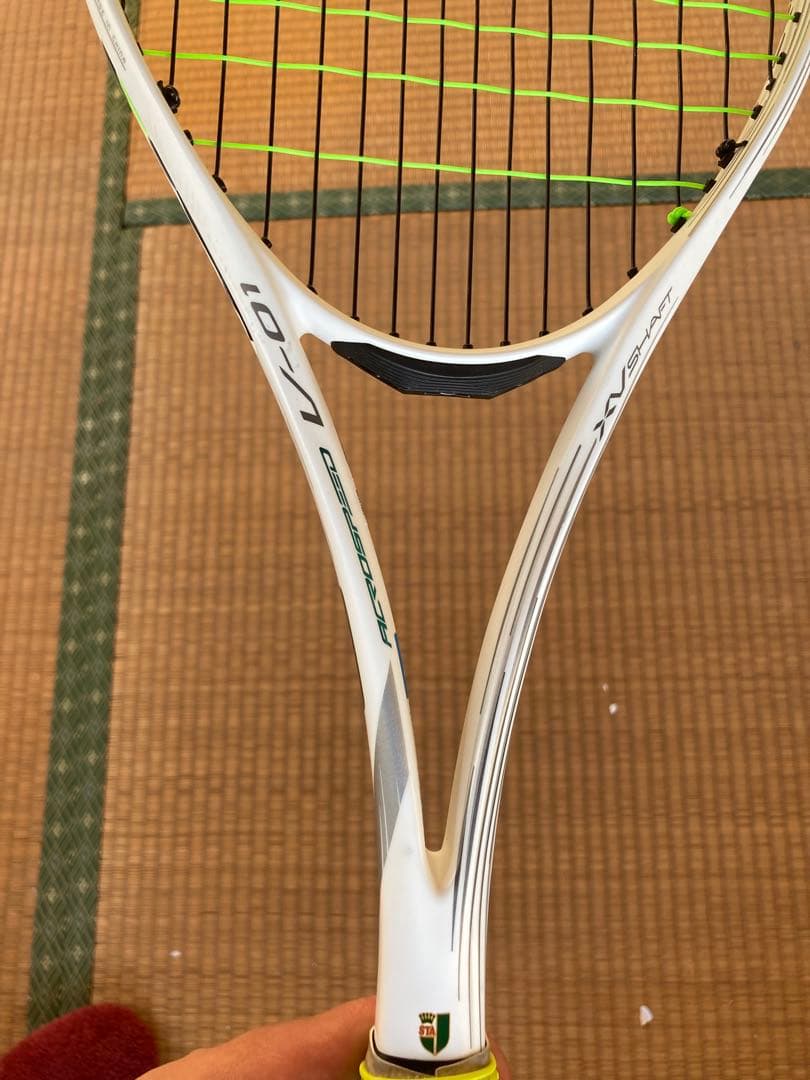Mizuno V-01 軟式テニスラケット