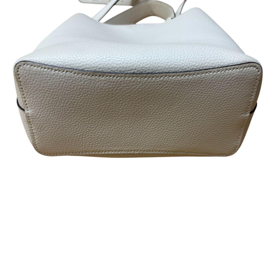 ❇️極美品❇️COACH モリー バケット 2way ホワイト ゴールドチャーム付