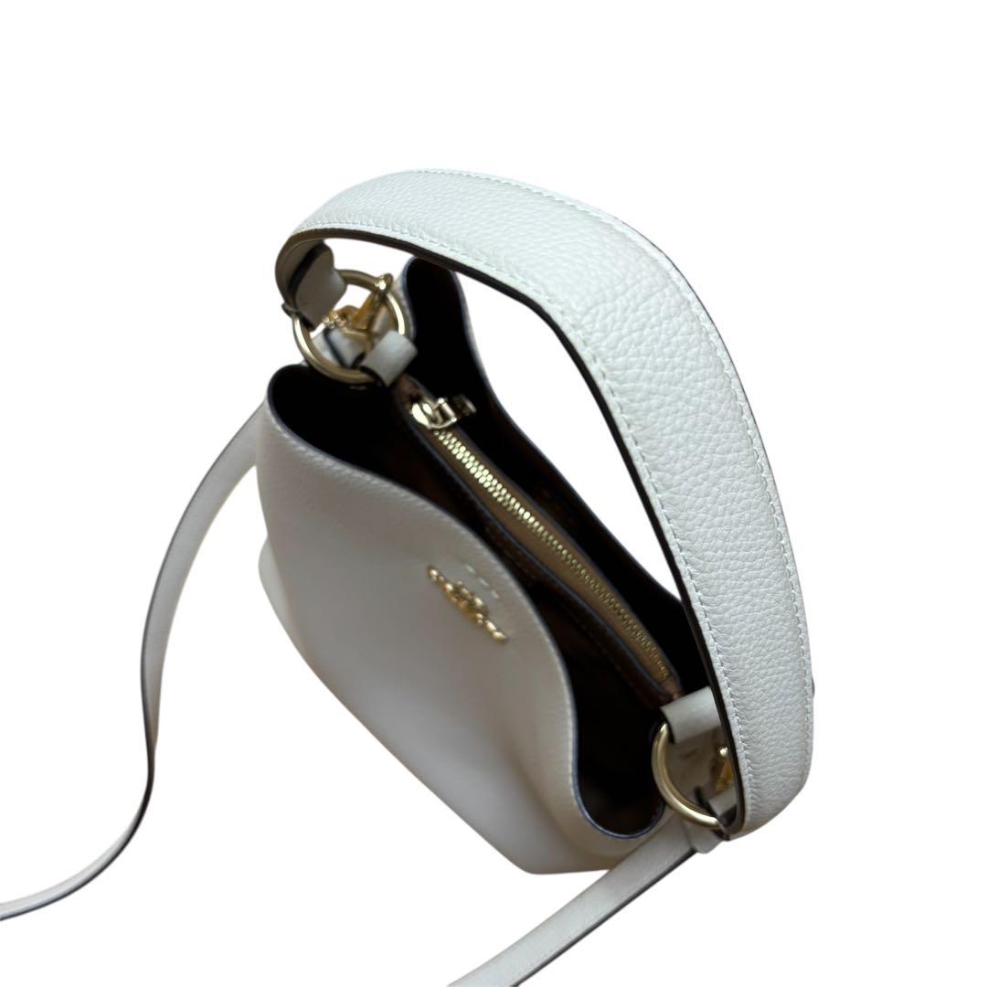 ❇️極美品❇️COACH モリー バケット 2way ホワイト ゴールドチャーム付