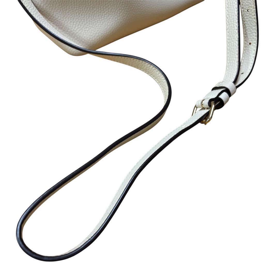 ❇️極美品❇️COACH モリー バケット 2way ホワイト ゴールドチャーム付