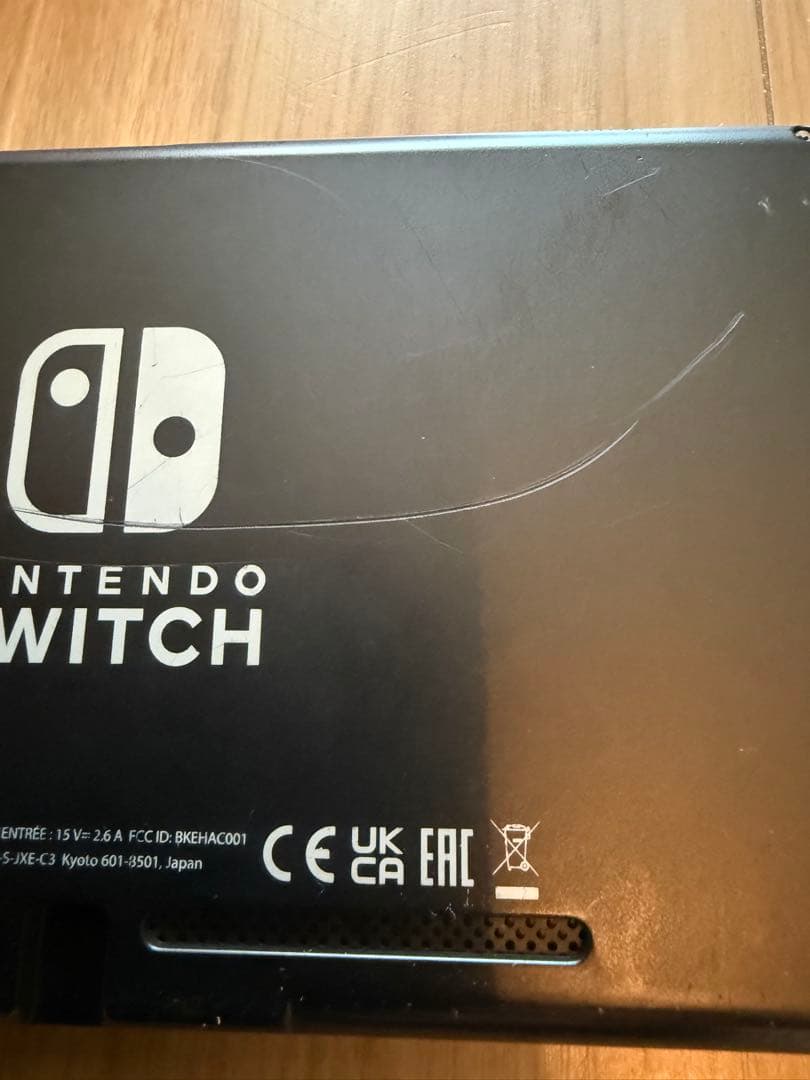 Nintendo Switch 本体【傷あり】