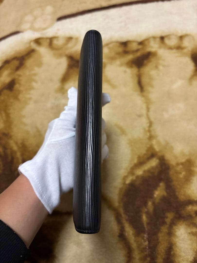 ルイヴィトン インターナショナル エピ 黒 3つ折長財布 CA0917
