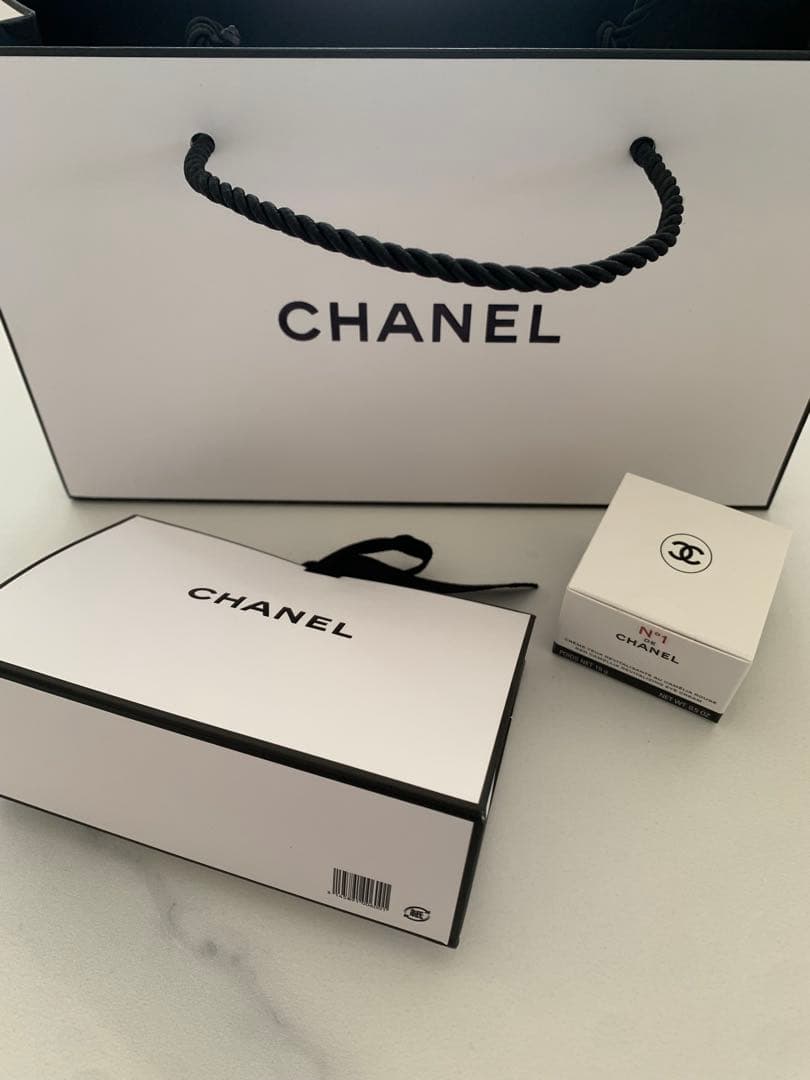 momo CHANEL シャネル　アイクリーム N°1 ドゥ　15g