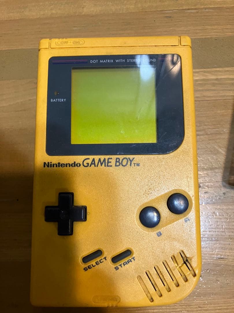 初代　ゲームボーイ　本体　スケルトン　電池カバーありません。