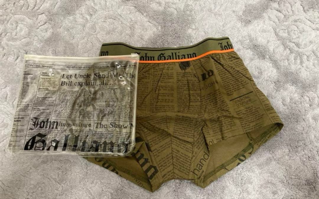 【未使用・希少】GALLIANO HOMME ボクサー ニュースペーパー柄 2枚