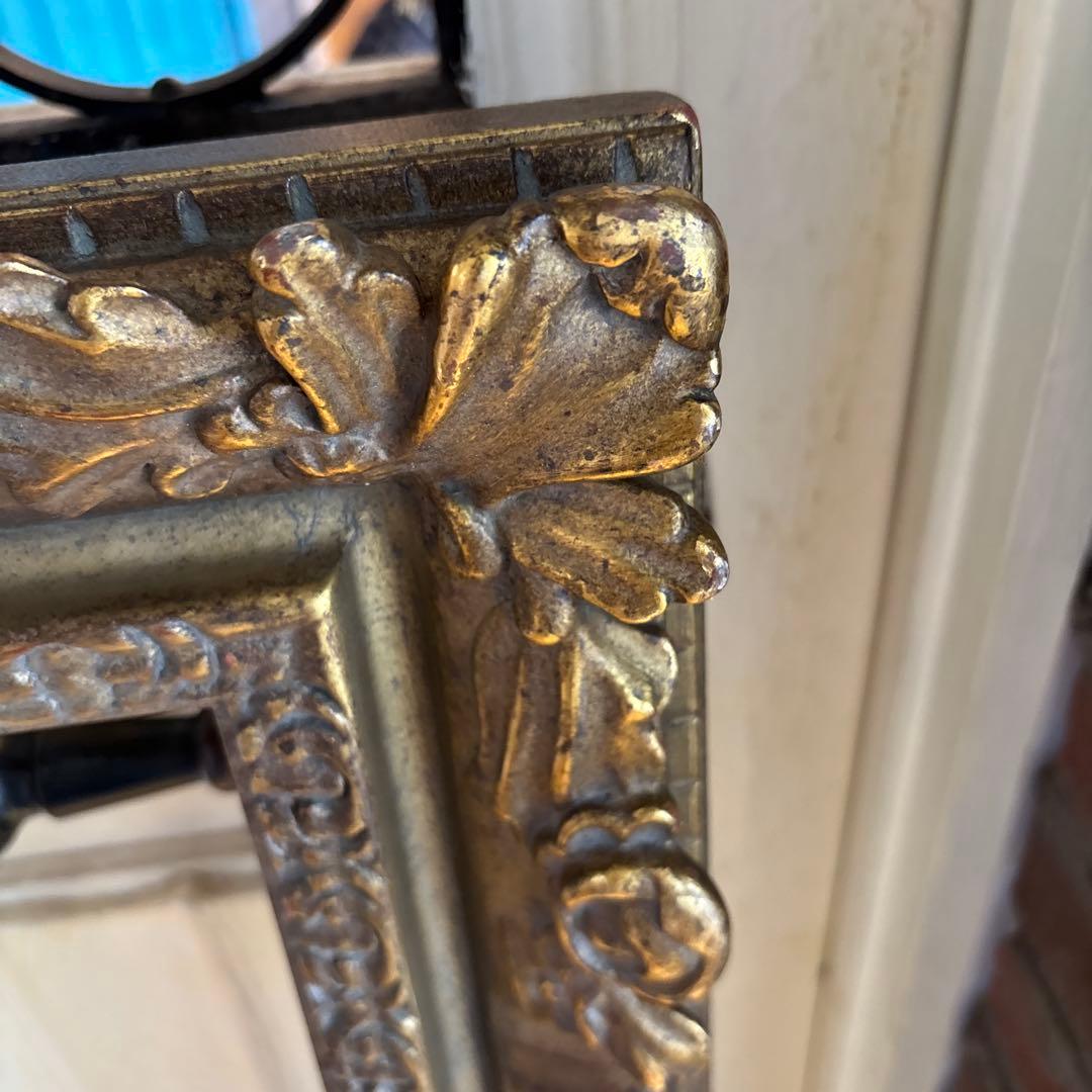 大きな大きなフレームになります。アンティーク　額縁