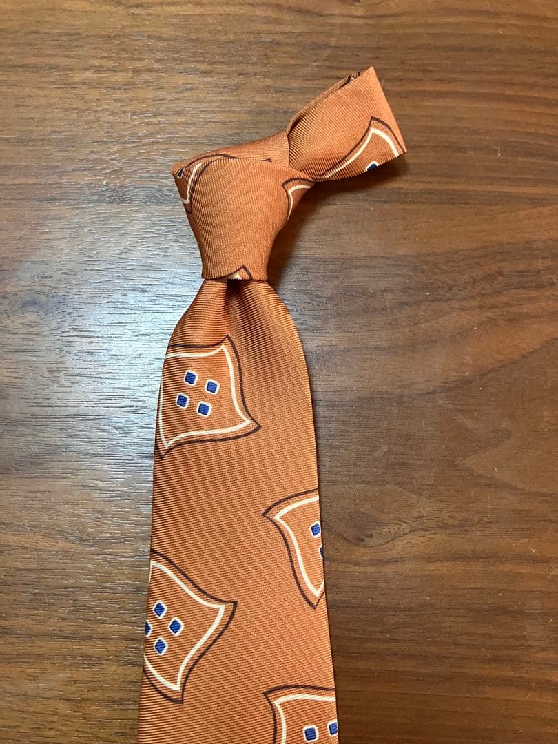 美品⭐︎ホリデー&ブラウン　オレンジ　プリントタイ