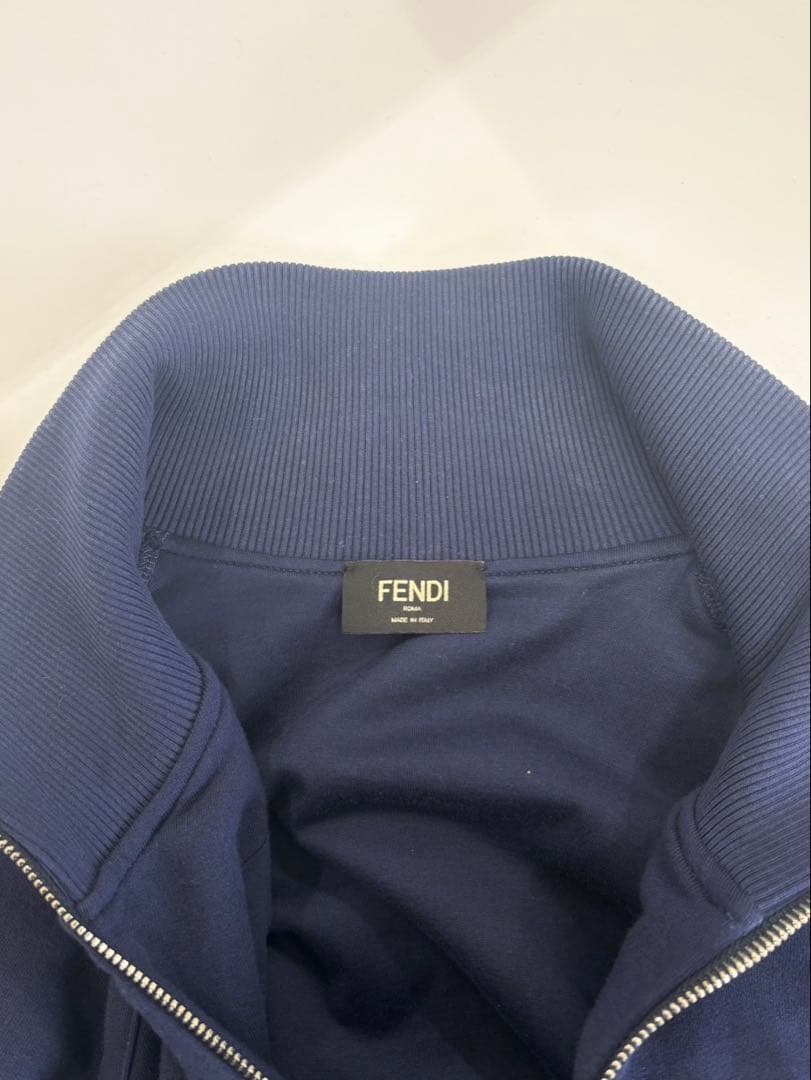 【人気】FENDI フェンディ　トラックジャケット　ジャージ　ネイビー　ジップ