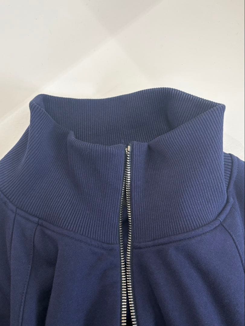 【人気】FENDI フェンディ　トラックジャケット　ジャージ　ネイビー　ジップ