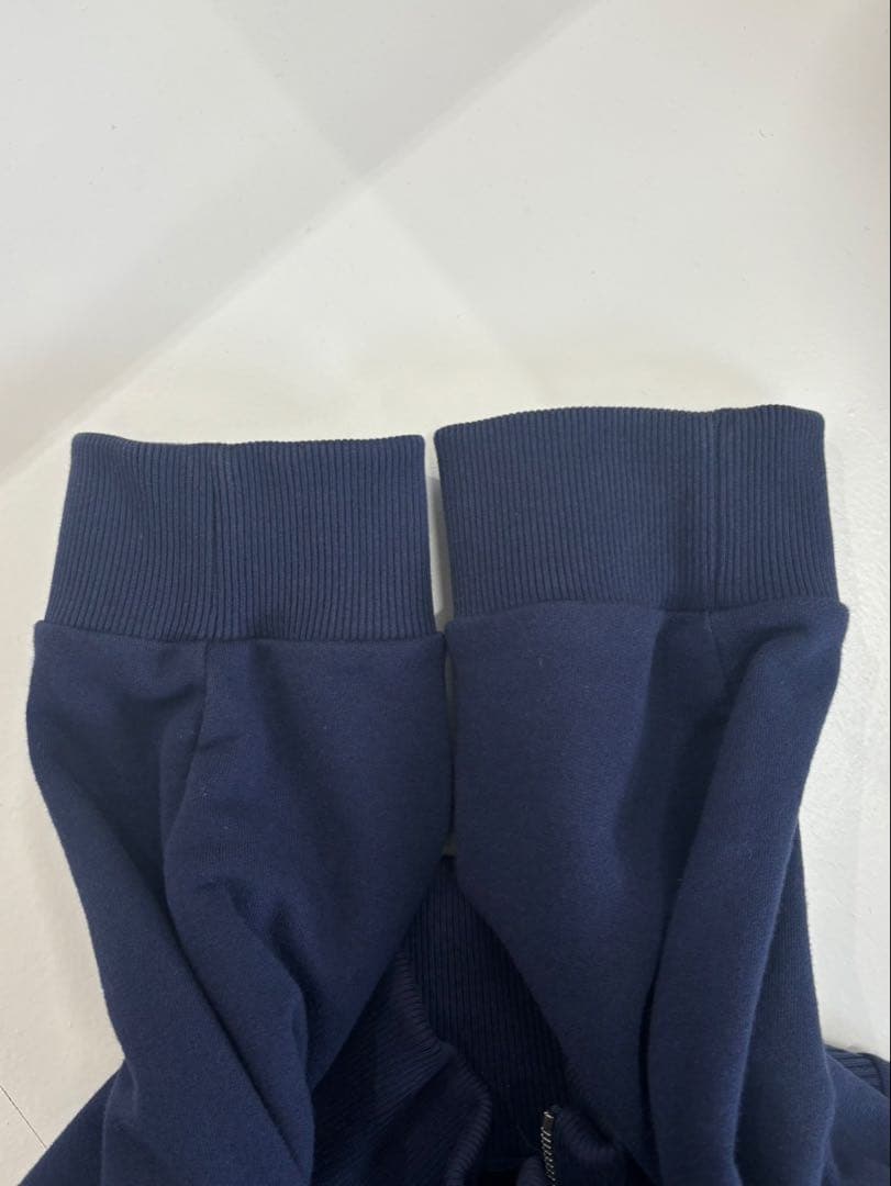 【人気】FENDI フェンディ　トラックジャケット　ジャージ　ネイビー　ジップ