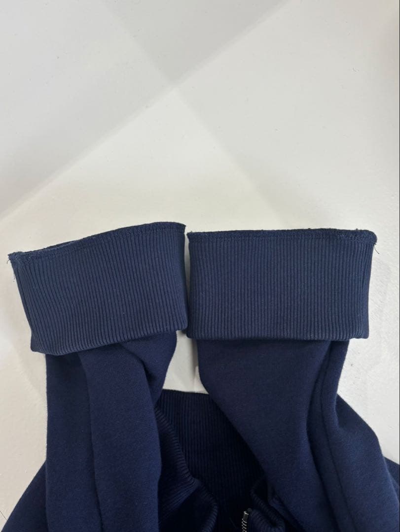 【人気】FENDI フェンディ　トラックジャケット　ジャージ　ネイビー　ジップ