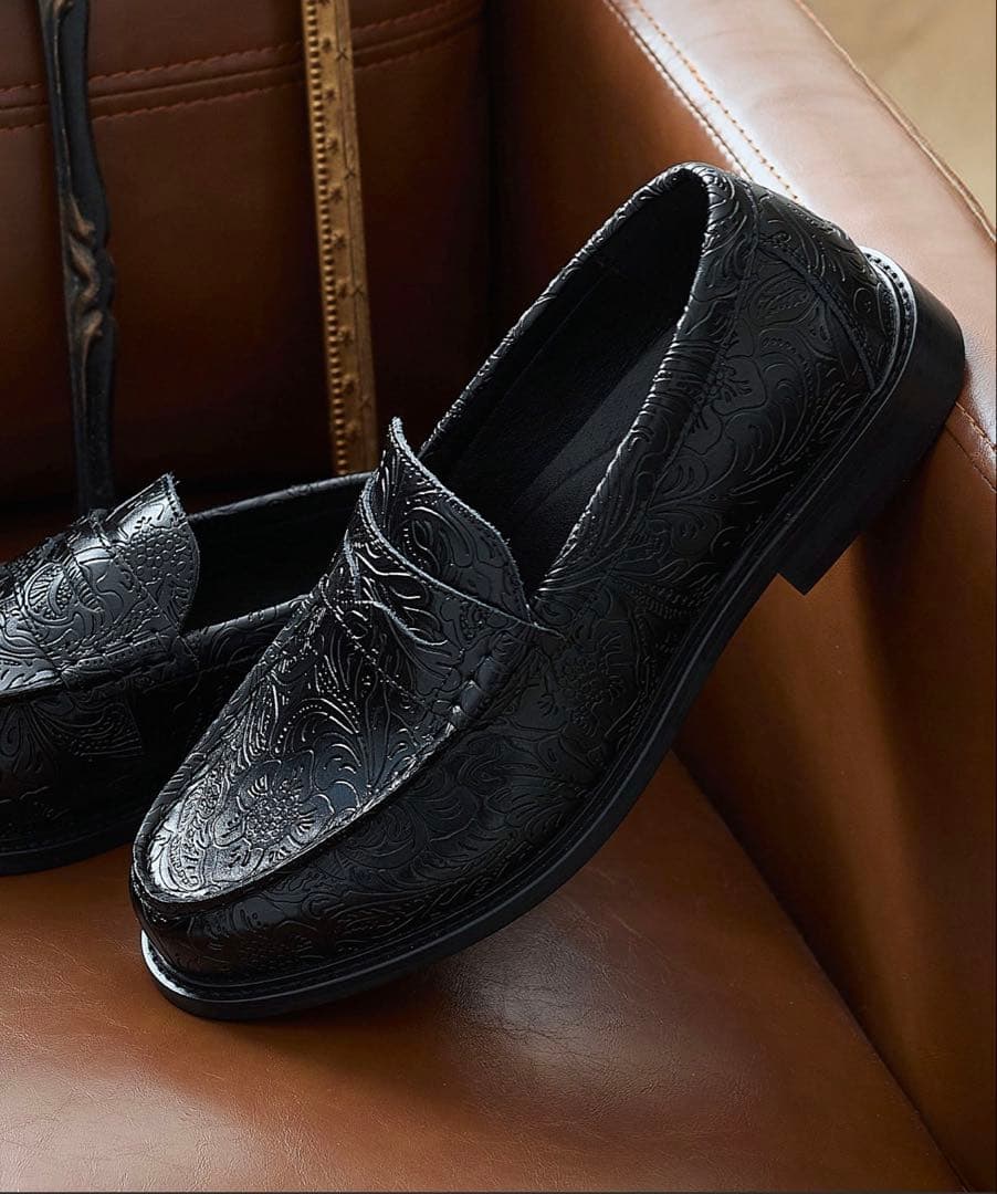 London Shoe Makeペイズリーエンボス レザー  ローファー