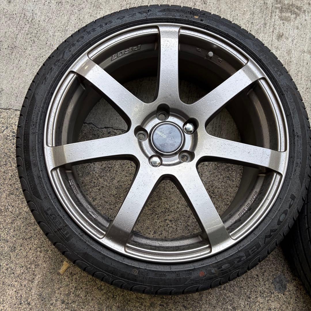 ゴルフに装着エンケイ PF07 18x8.0J +50 PCD112 5H