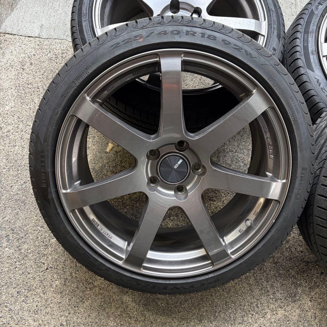 ゴルフに装着エンケイ PF07 18x8.0J +50 PCD112 5H