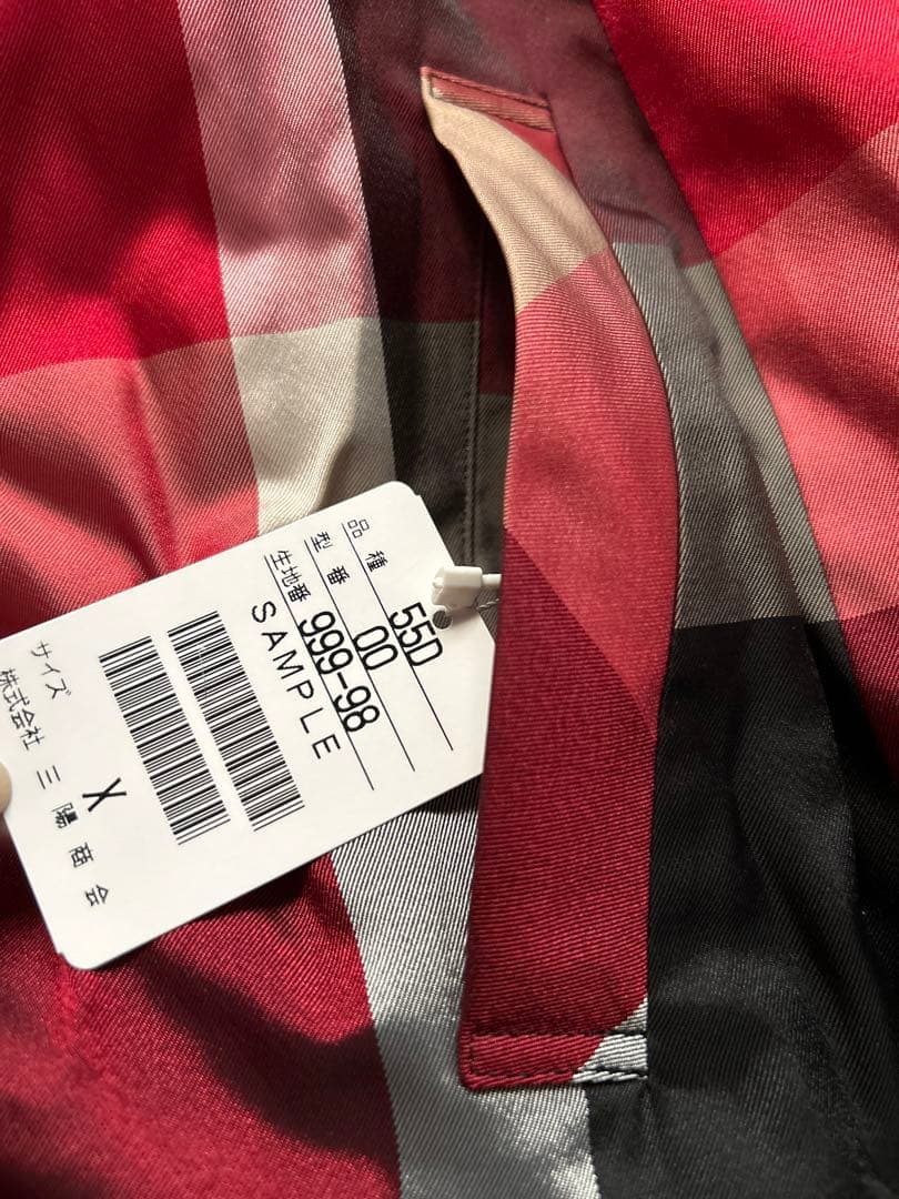 ❸訳有★ブルーレーベルクレストブリッジ黒チェックリバーシブルダウンベスト新品