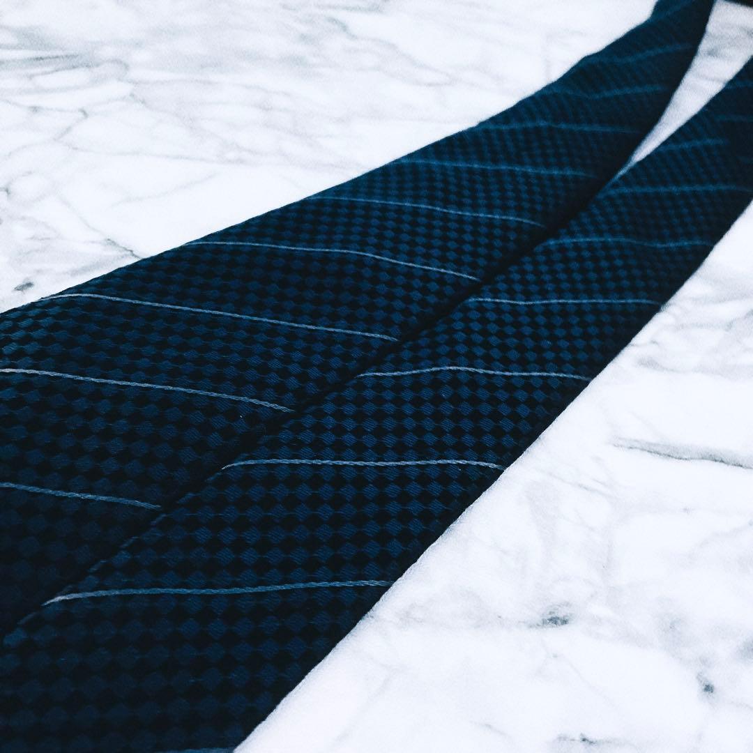 ✨未使用クラス✨ルイヴィトン　マイクロダミエ　ストライプ② LVロゴ　ネクタイ