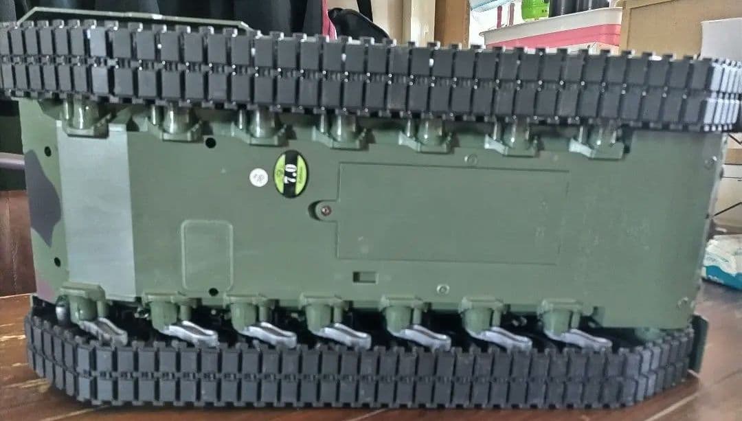 ヘンロン ラジコン戦車　迷彩色