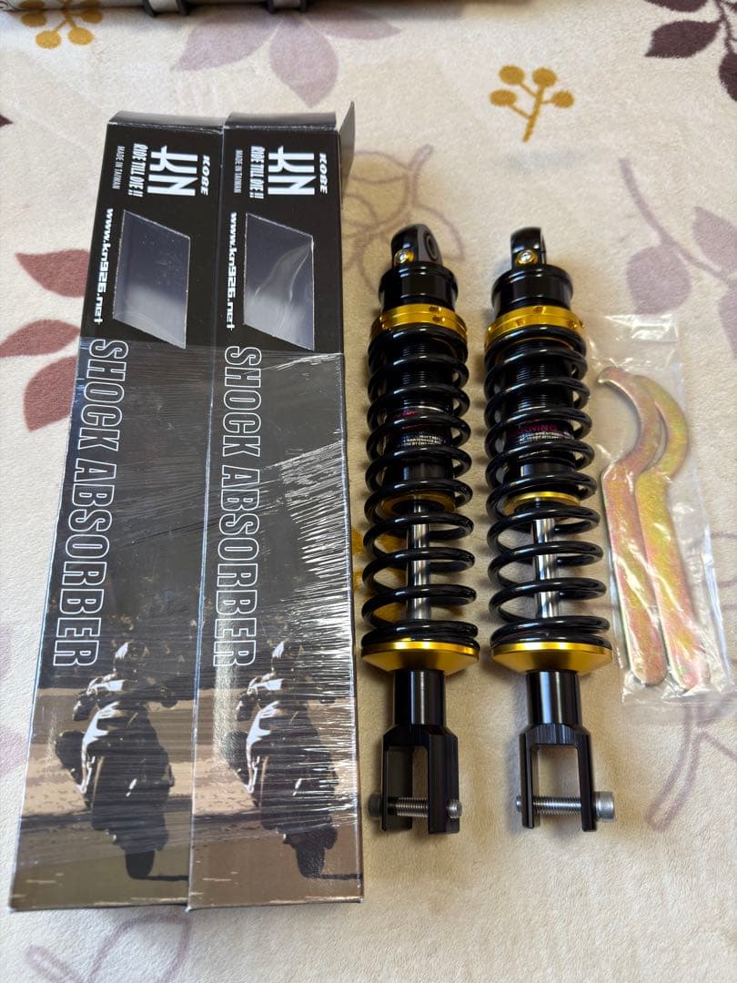 シグナスグリファス　KN企画　スーパーアブソーベントショック　サスペンション