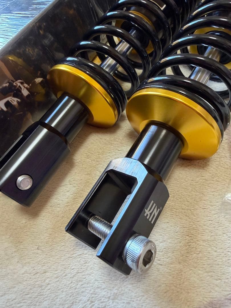 シグナスグリファス　KN企画　スーパーアブソーベントショック　サスペンション