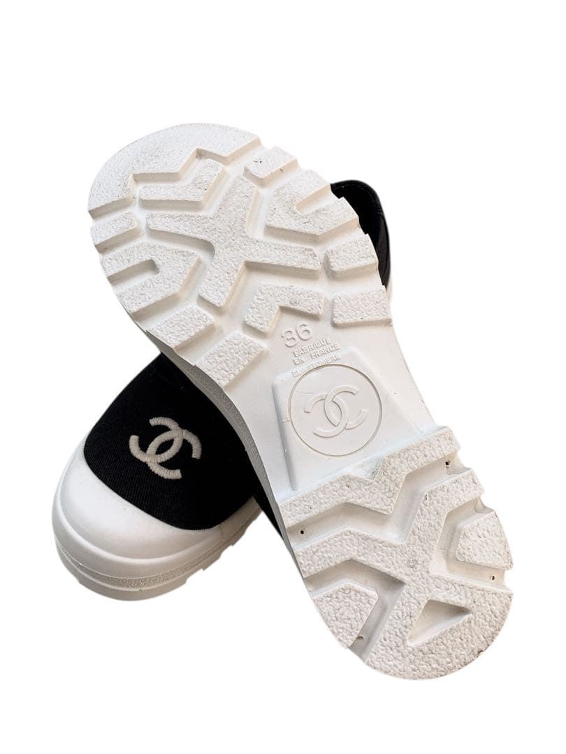 シャネル　スニーカー　黒白　ココマーク　　正規品