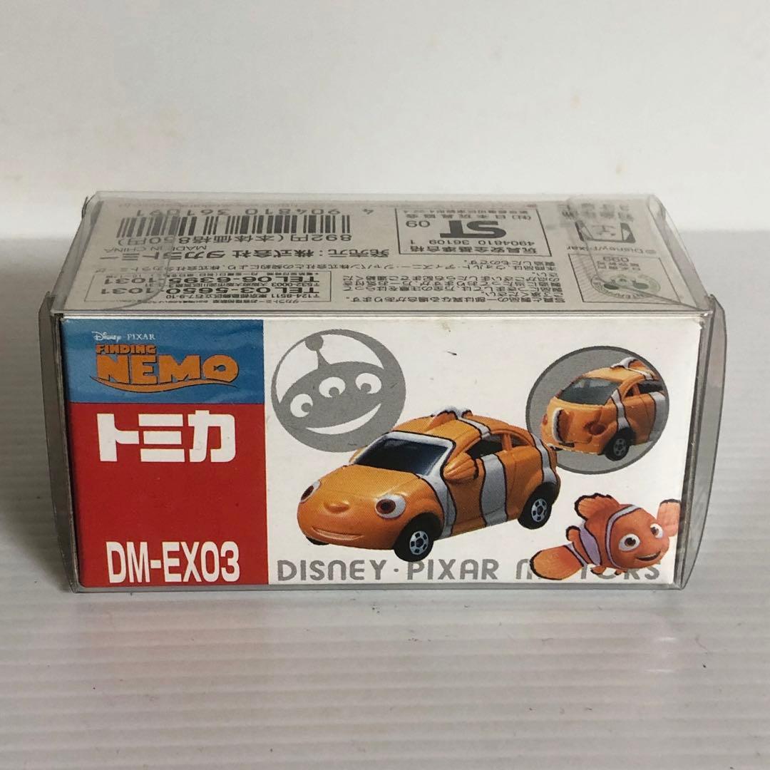 トミカ　ディズニーモータースDM-EX(03ニモ／04 ステッチ)+ピンバッジ