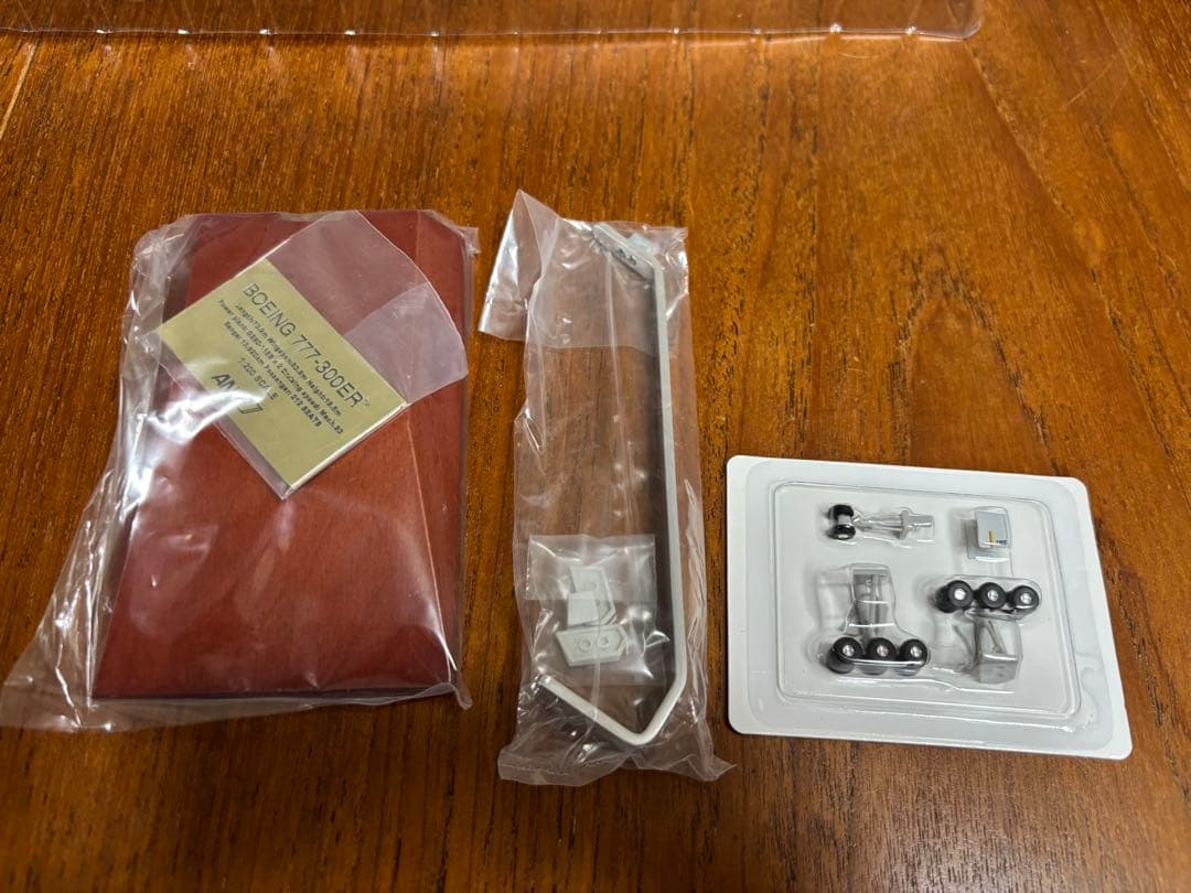 ぬ*ん様 全日空商事Boeing777-300ER JA795A モデルプレーン