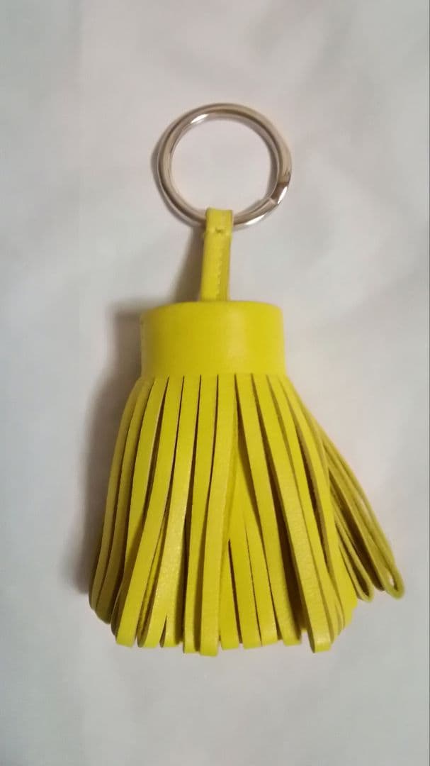 今だけ値下げ　鑑定済み　HERMES　エルメス　カルメン　キーリング　イエロー系