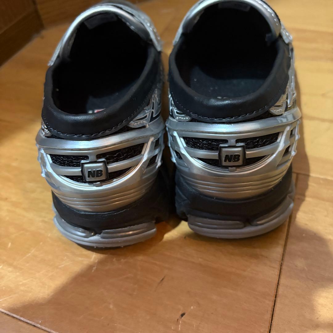 newbalance 1906loc 23.5 Black Silver値下げ中