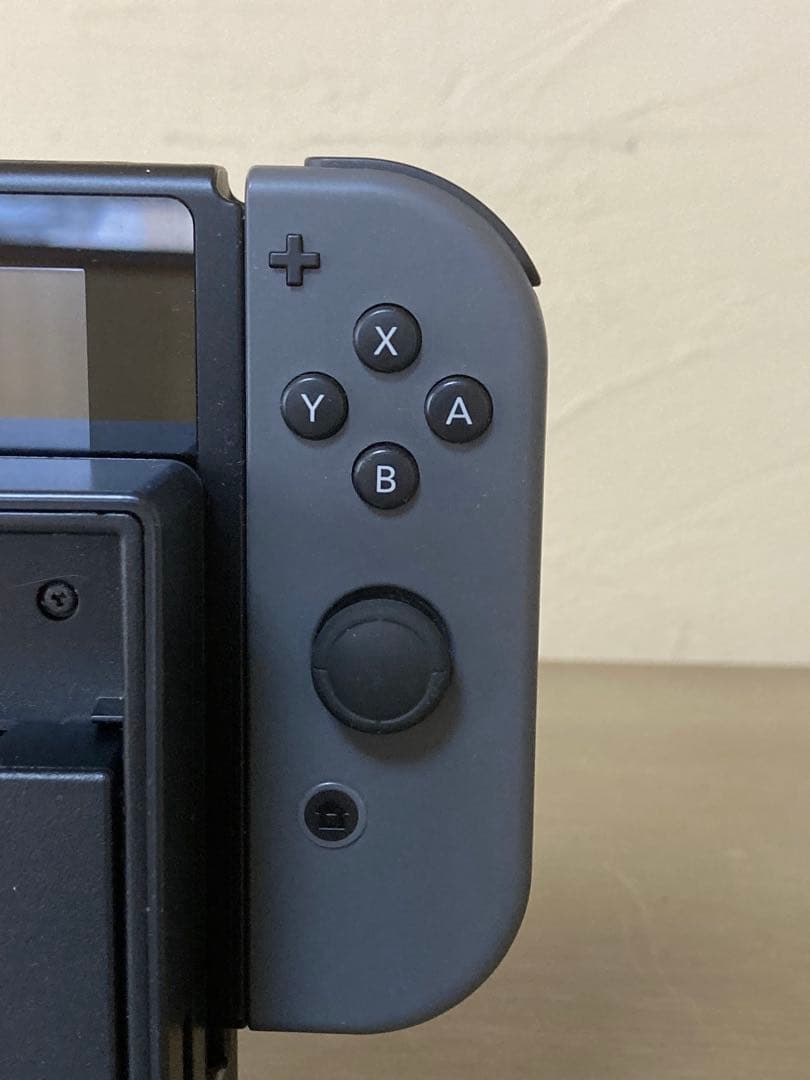 Nintendo Switch 美品　2022年購入　動作確認済み