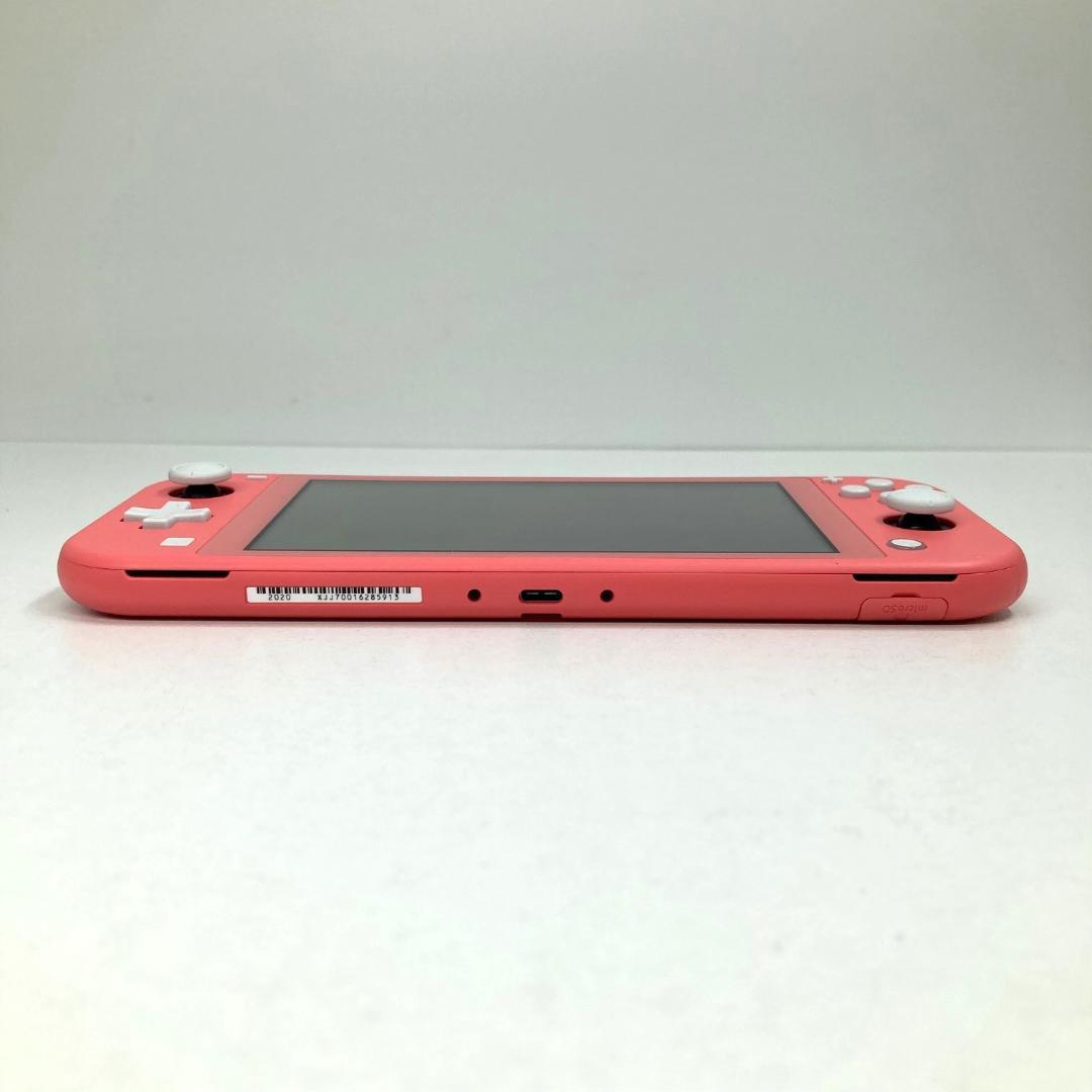 任天堂　ニンテンドー　Nintendo Switch Lite　コーラル