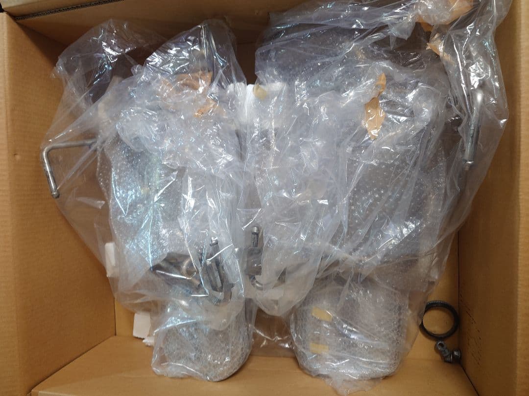 ステンレス製デュアルエキゾーストマフラー