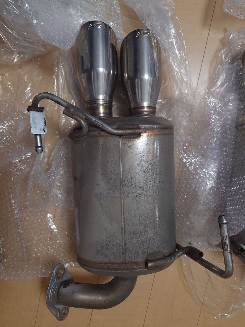 ステンレス製デュアルエキゾーストマフラー